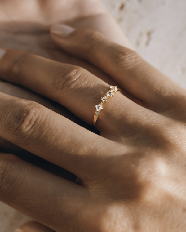 White Topaz Ring - Ilse
